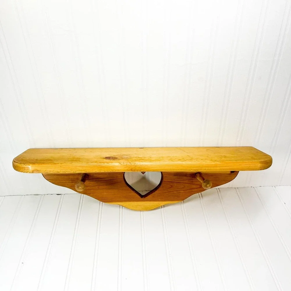 Country Wooden Heart Curio Shelf - Vintage Farmhouse Decor